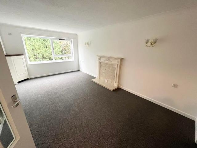 Apartment for rent in Charminster, Bournemouth