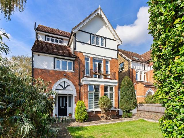 Apartment for rent in London Borough of Richmond upon Thames, Greater London