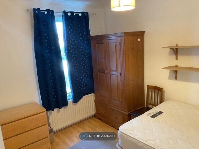 Room for rent in Wealdstone, Greater London