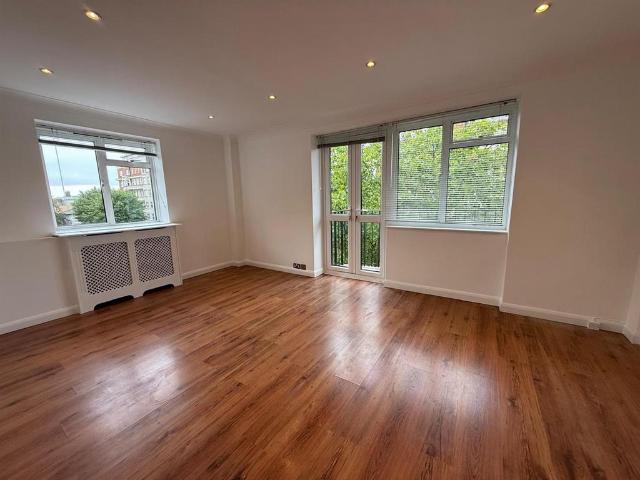 Apartment for rent in St. John's Wood, Greater London