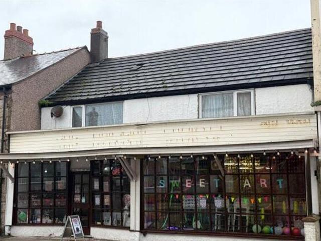 House for sale in Rhyl, Wales