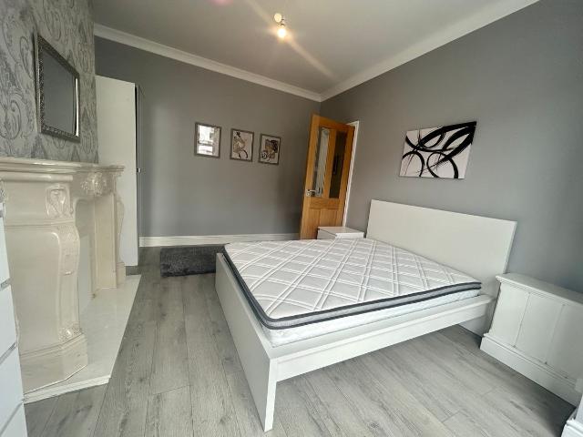 Room for rent in Bearwood, West Midlands