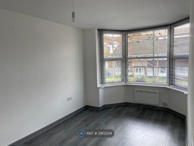 Room for rent in London Borough of Hounslow, Greater London