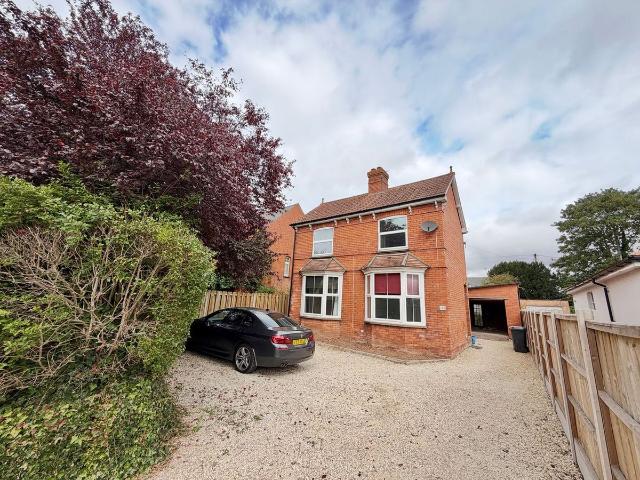 House for rent in Galmington, Rumwell