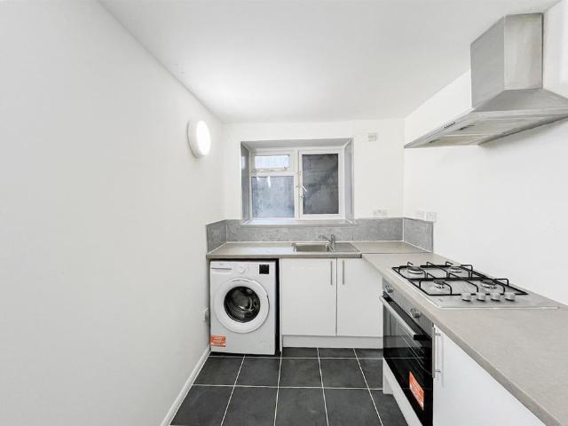 Apartment for rent in Old Town, Guestling Green