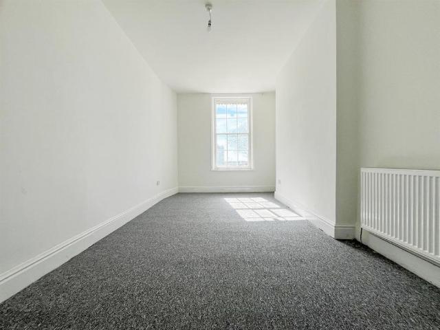 Apartment for rent in Old Town, Guestling Green