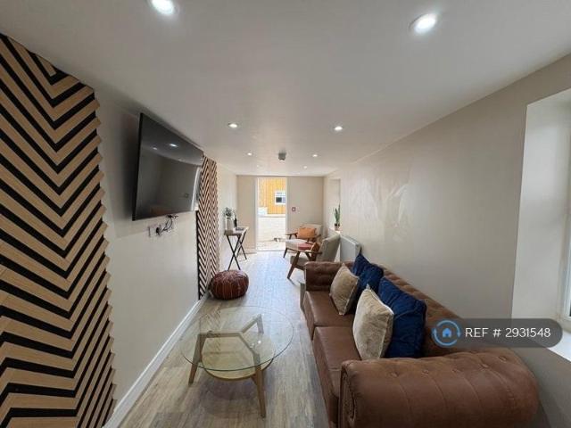 House for rent in Kings Barton, Gloucester
