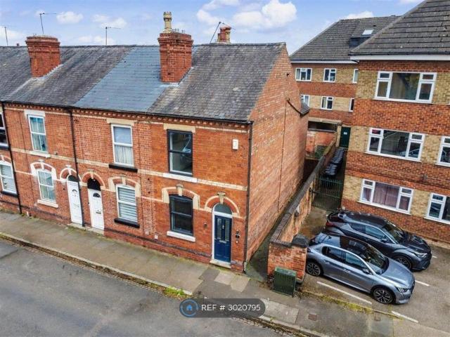 House for rent in Caldermill, East Midlands
