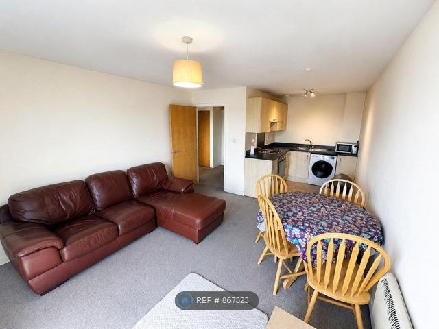 Apartment for rent in Rodbourne, Swindon