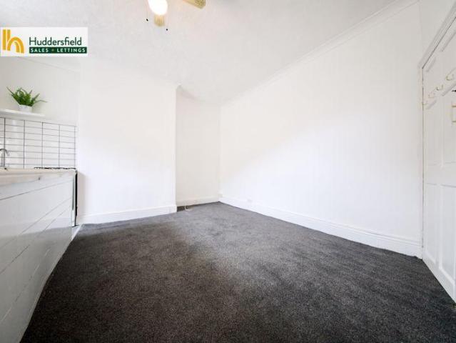 House for rent in Lindley, West Yorkshire
