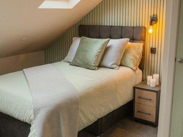 Room for rent in Caldermill, East Midlands