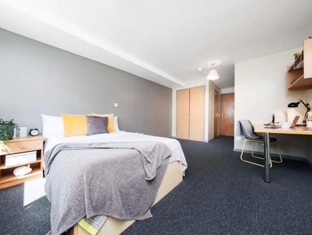 Room for rent in City Centre, South Yorkshire
