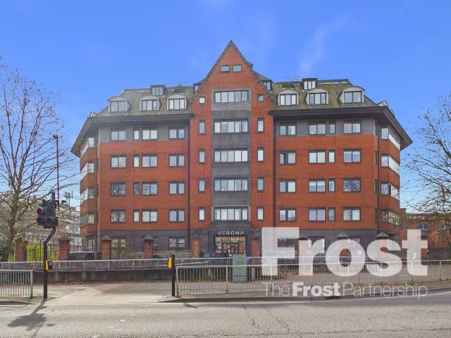 Apartment for rent in Slough
