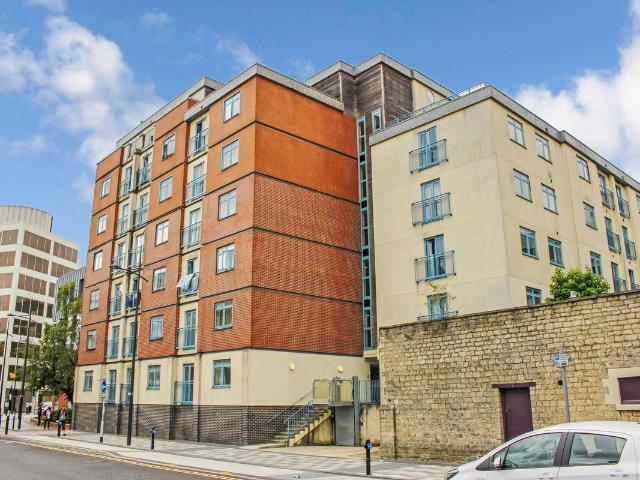 Apartment for rent in Rodbourne, Swindon