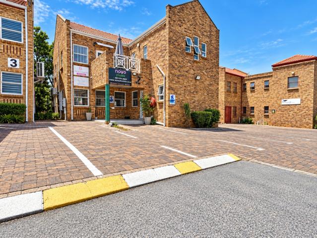 Apartment for rent in Weltevredenpark, Roodepoort