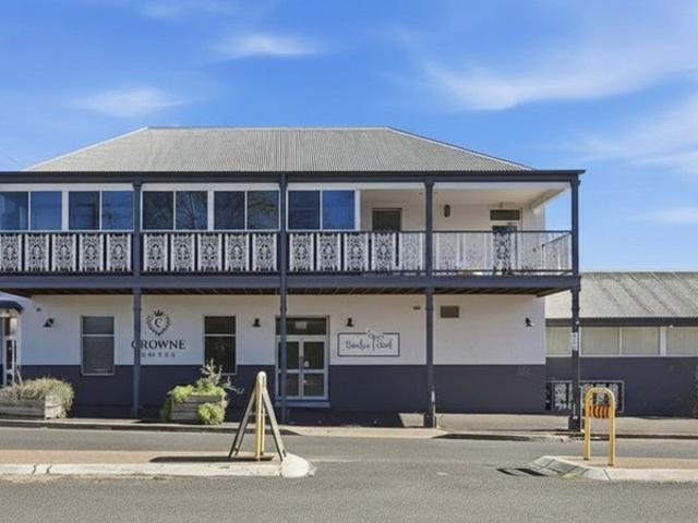 Retail for rent in Warrendine, Orange