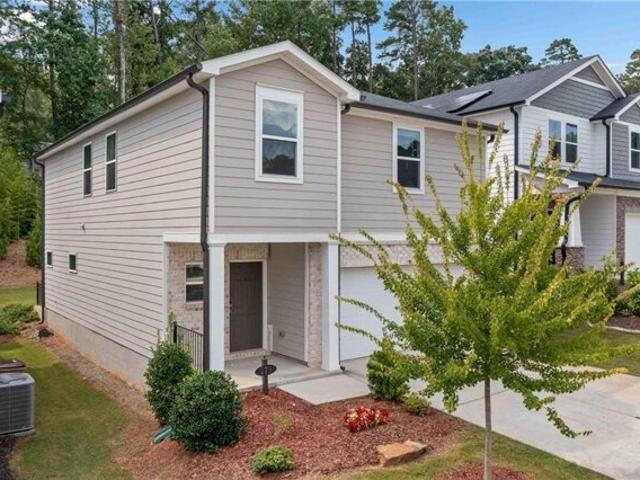 House for sale in Canton