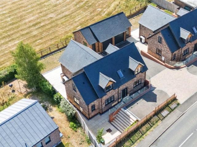 Property for sale in Alderminster, Warwickshire