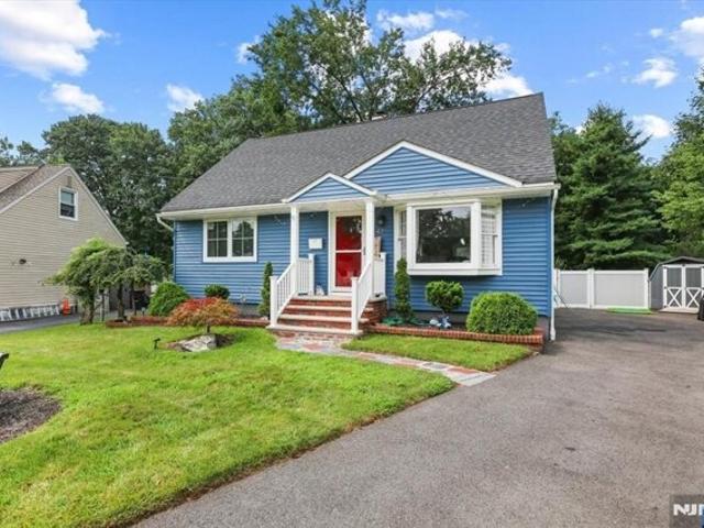 House for sale in Bloomfield, New Jersey