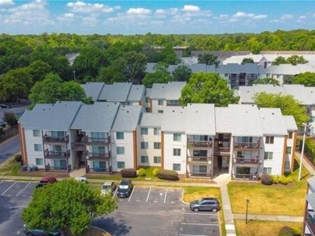 Condo for sale in Hampton