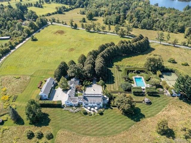 House for sale in Salisbury, Connecticut