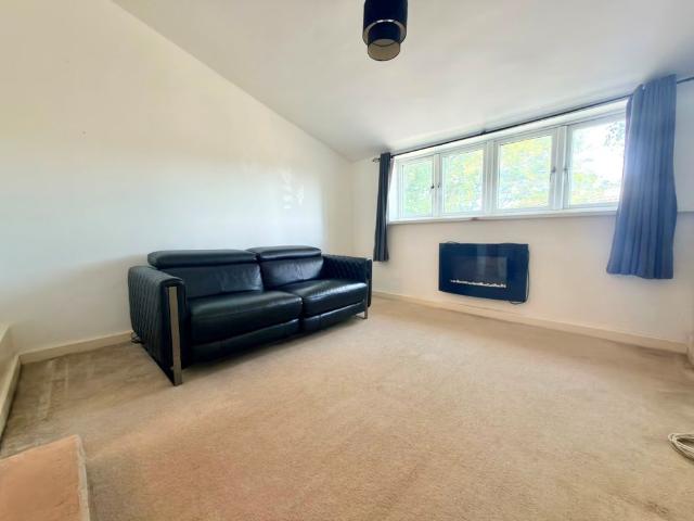 Apartment for rent in Beechen Cliff, Dulcote