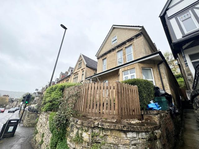 Apartment for rent in Beechen Cliff, Dulcote