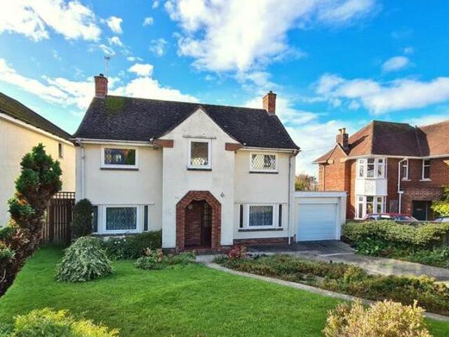 House for sale in Glastonbury, Somerset