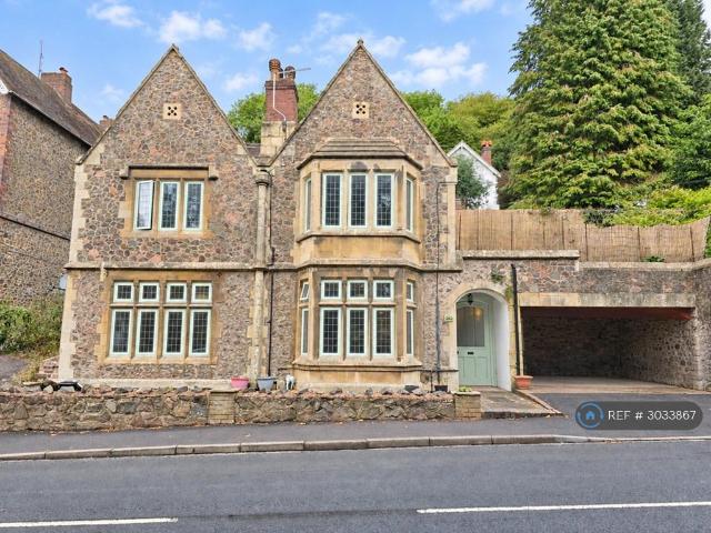 Apartment for rent in Upper Welland, Malvern Hills