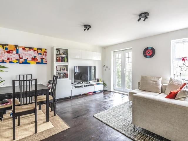 House for rent in Widmore, Greater London