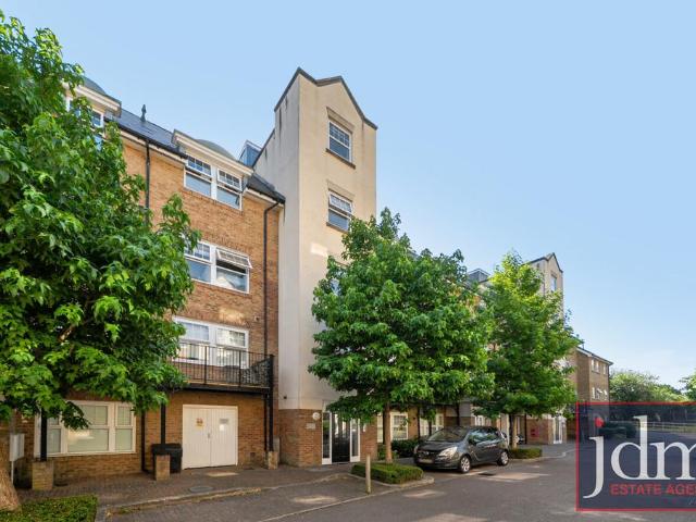 Apartment for rent in Bromley Common, Greater London