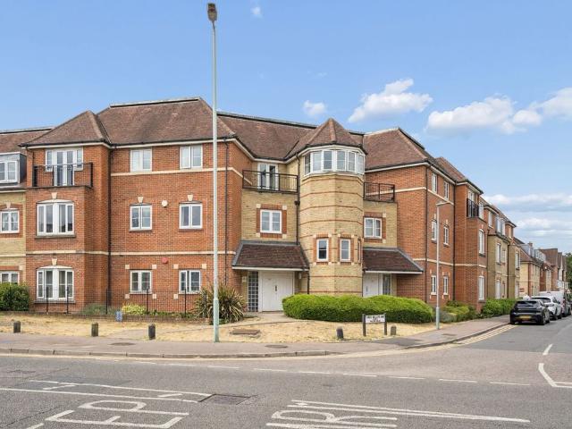Apartment for rent in Bushey