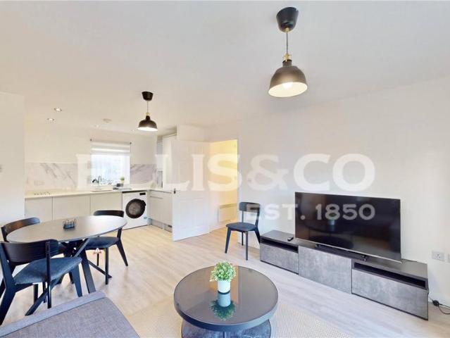 Apartment for rent in Preston, Greater London