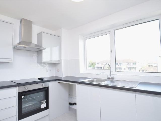 Apartment for rent in Preston, Greater London