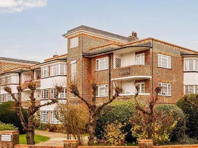 Apartment for rent in London Borough of Ealing, Perivale