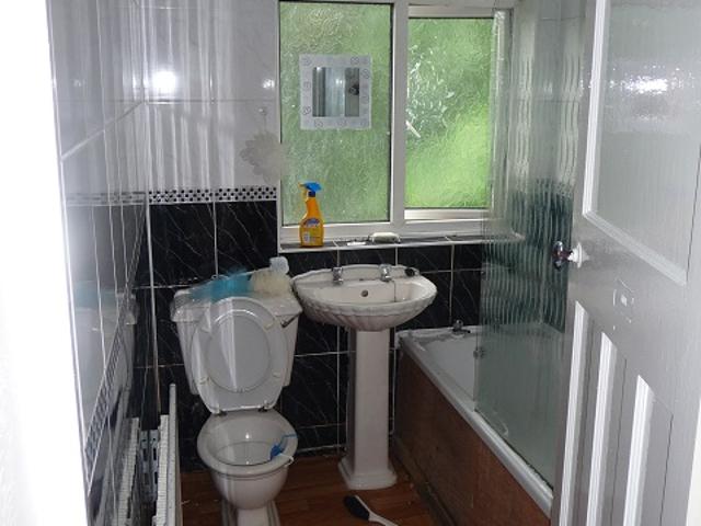 House for rent in Hyde Park, Leeds