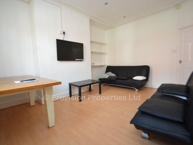 House for rent in Hyde Park, Leeds