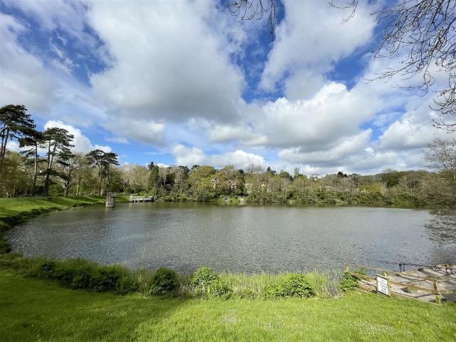 Apartment for rent in Silverhill Park, Guestling Green