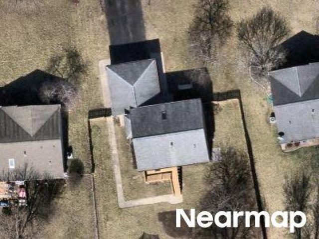 House for sale in Mchenry, Illinois