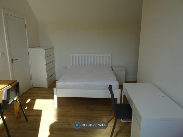Room for rent in Greater London