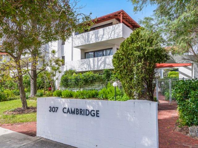Apartment for sale in Cambridge, Western Australia
