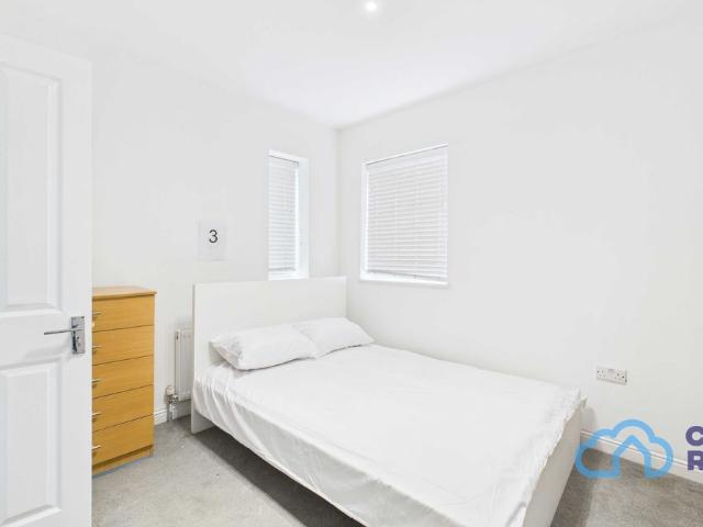 Room for rent in Greater London