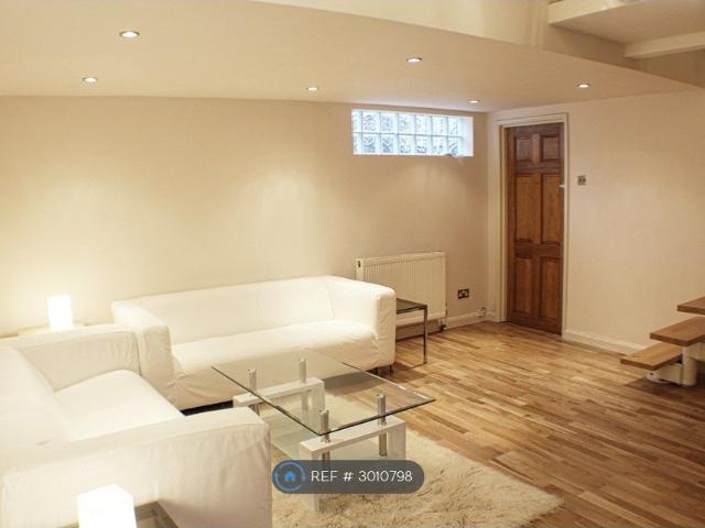 House for rent in Crouch End, Greater London