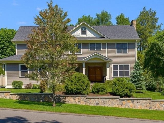 House for sale in Newton