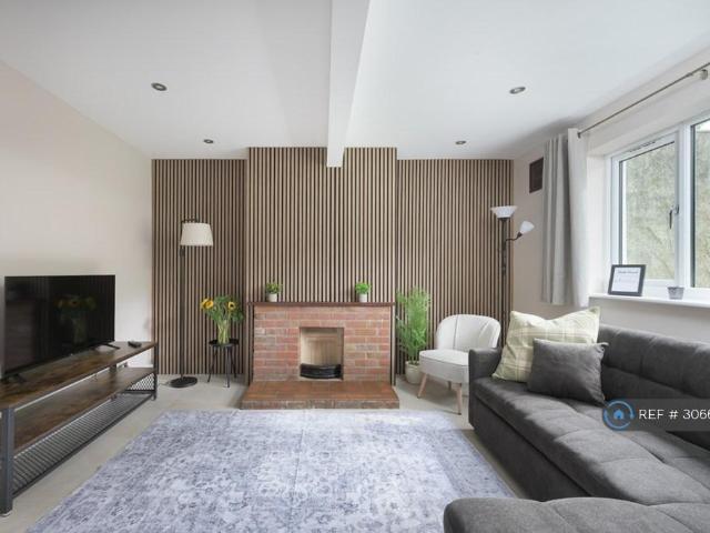 House for rent in High Wycombe Community Board, High Wycombe