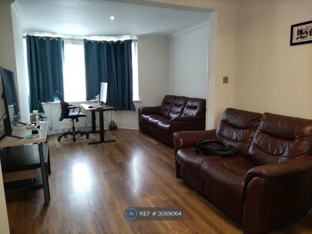 House for rent in London Borough of Bexley, Greater London