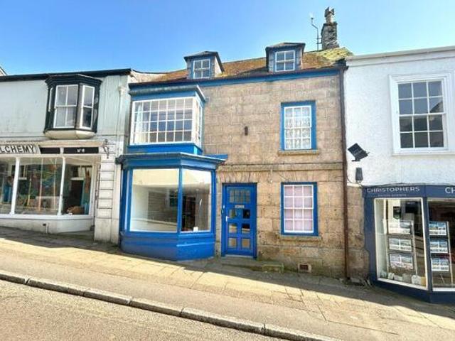 House for sale in Helston, Cornwall