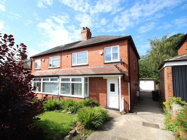 House for rent in Carr Manor, Leeds