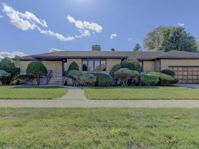 House for sale in Lansing, Illinois