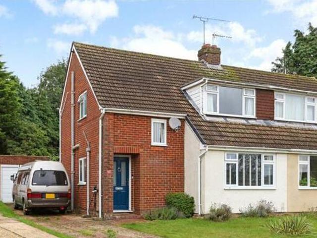 House for sale in Fole, Surrey